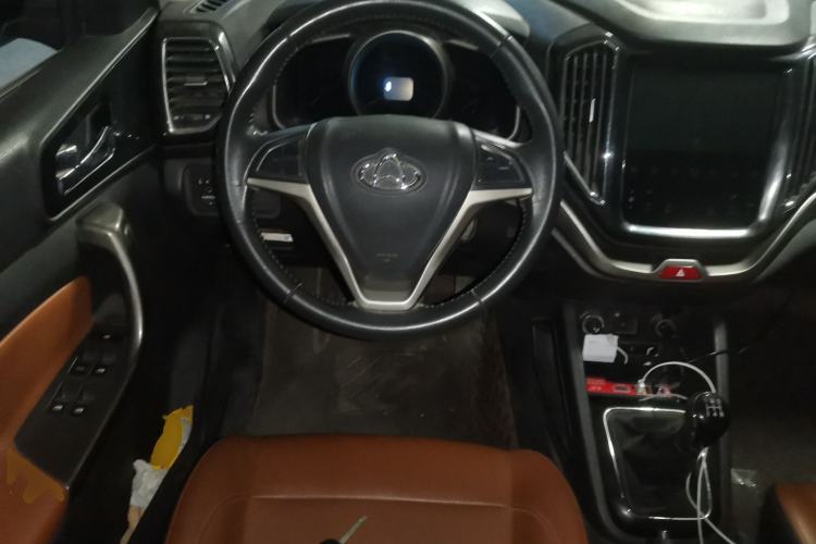 Used Oshan CX70 2016 1.6L Manual Luxury Model
