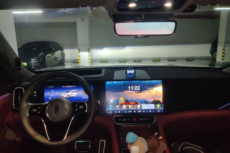 Used Hima AITO M8 2025 Extended-Range Ultra Version 53.4 kWh 6-Seater Edition
