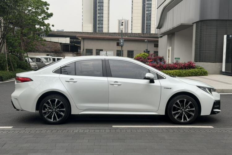 Used Toyota Levin 2022 Dual-Motor 1.8H E-CVT Sport Edition
