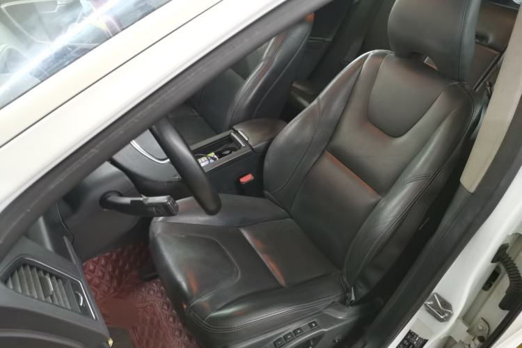 Used Volvo XC60 2017 T5 Smart Upgrade Edition