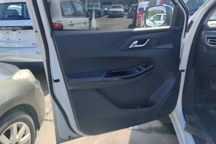 Used JMC Baodian 2022 2.5T Diesel Two-Wheel Drive Comfort Edition Long Wheelbase JX4D25A6L