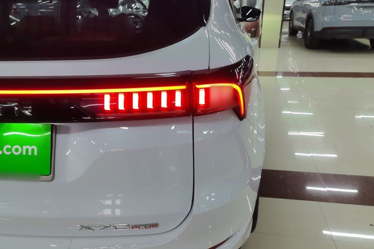 Used JETOUR X70 PLUS 2021 1.6T DCT Pro 7-seater
