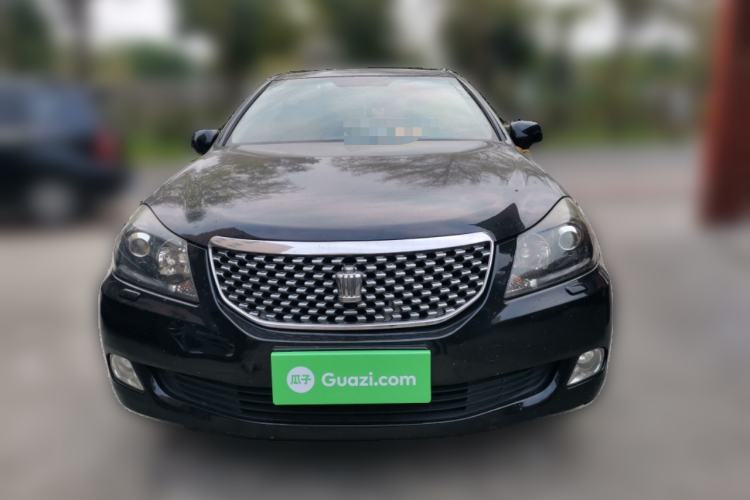 Used Toyota Crown 2011 2.5L Royal Special Edition with Leather and Sunroof