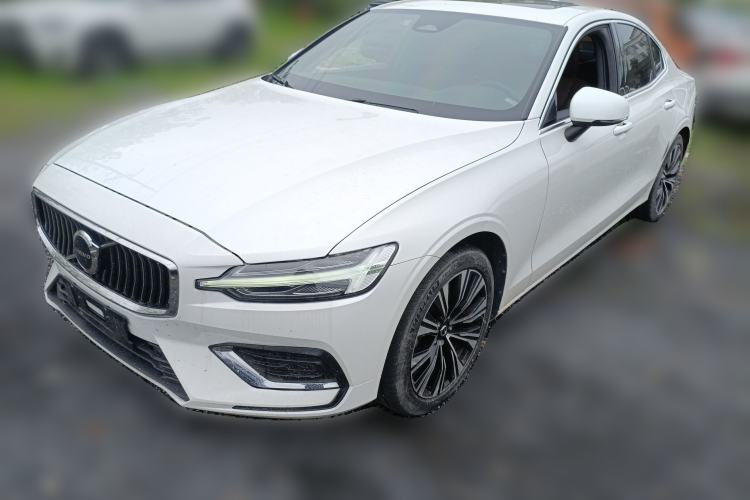 Used Volvo S60 2023 B4 Zhiyuan Luxury Edition