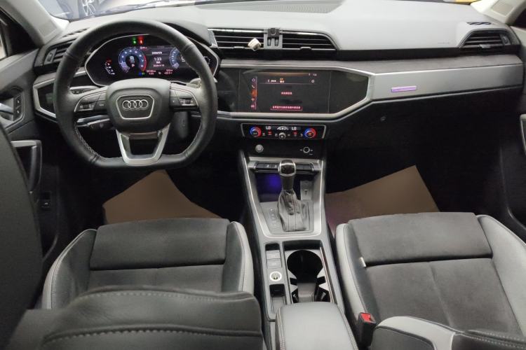 Used Audi Q3 2019 40 TFSI Fashion Dynamic Model
