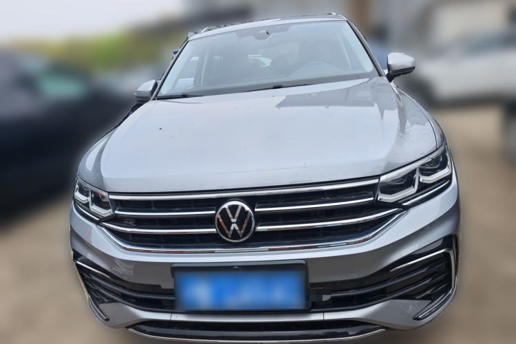 Used Volkswagen Tiguan L 2022 330TSI Automatic Two-Wheel Drive R-Line Flagship Edition Front