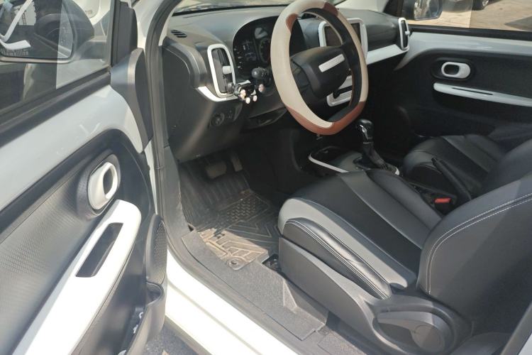 Used Roewe Clever 2022 311km QiQi BoBo Edition Driver Seat