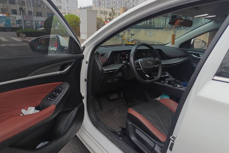 Used CHANGAN Eado 2023 Changan Edition PLUS Blue Whale NE 1.4T GDI DCT Prestige Version Driver Seat