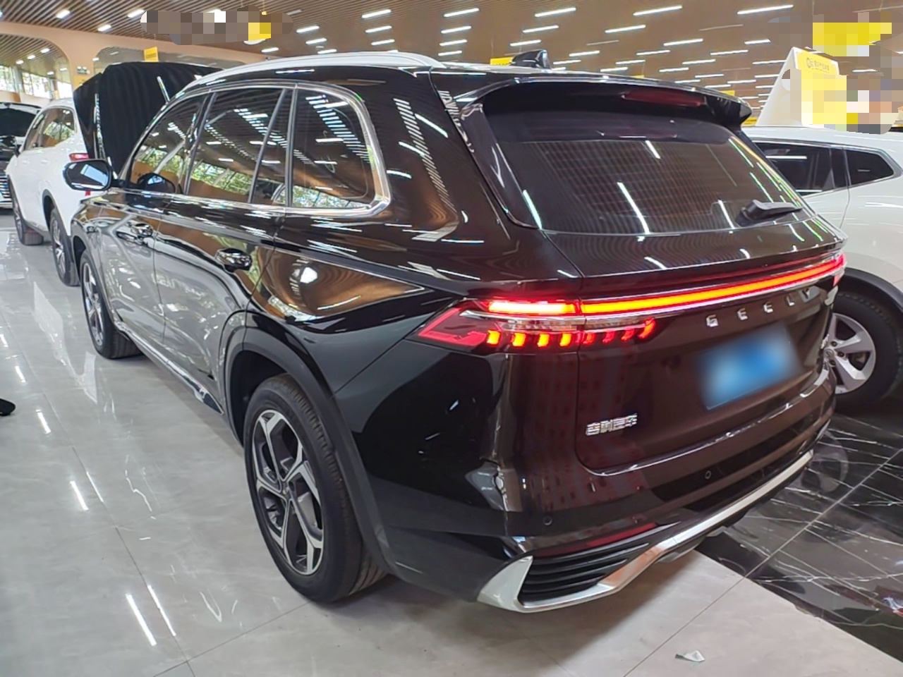 Geely Auto Monjaro L 2021 2.0TD DCT EVO Two-Wheel Drive Prestige Version — снимка 4