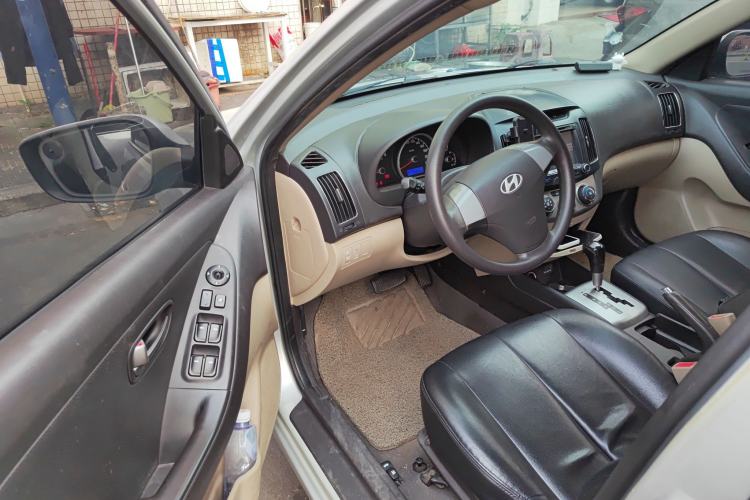Used Hyundai Celesta 2011 1.6L Automatic Comfort Edition
