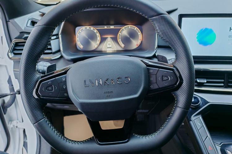 Used Lynk & Co 06 2023 Remix 1.5T Dynamic Halo
