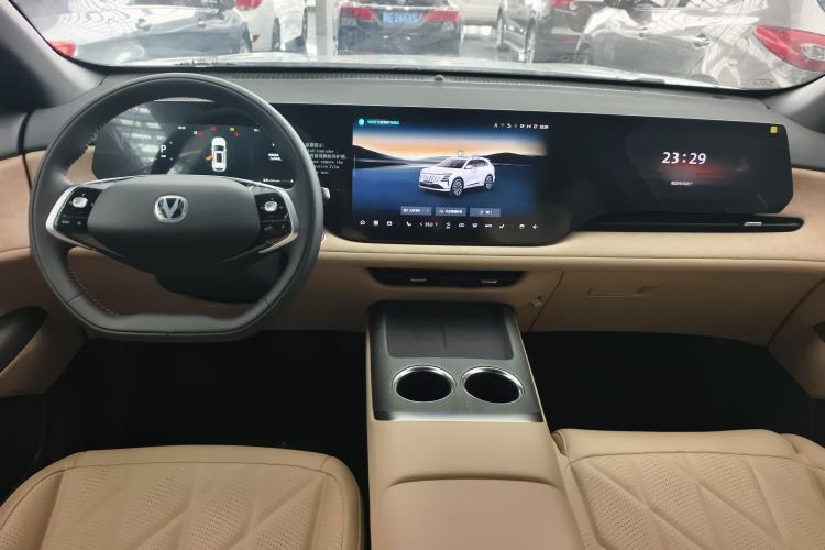 Used CHANGAN CS75 PLUS 2025 4th Generation UItra 2.0T New Blue Whale – Smart & Powerful Version