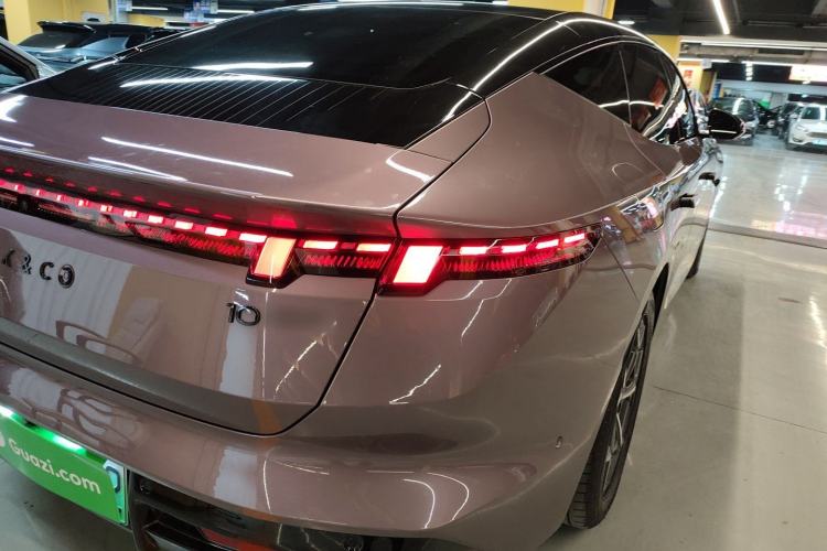 Used Lynk & Co Lynk & Co 10 EM-P 2025 Model 120 All-Wheel Drive Halo