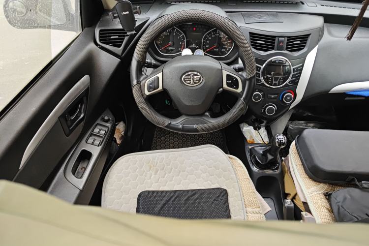 Used FAW Xiali N7 2013 1.3L Manual Luxury Model Steering Wheel