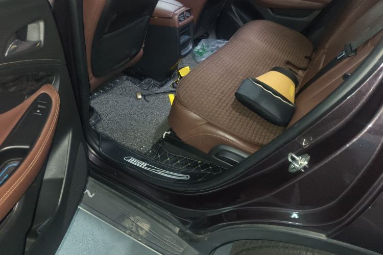 Used Buick Envision 2014 28T Four-Wheel Drive Luxury Model Left Rear Seat