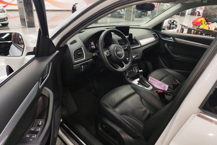 Used Audi Q3 2015 30 TFSI Comfort Model