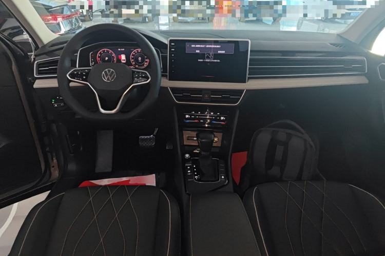 Used Volkswagen Tiguan L 2022 330TSI Automatic Two-Wheel Drive Smart Edition
