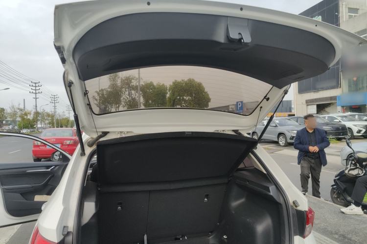 Used Skoda Kamiq 2018 1.5L Automatic Comfort Edition China VI Standard Trunk