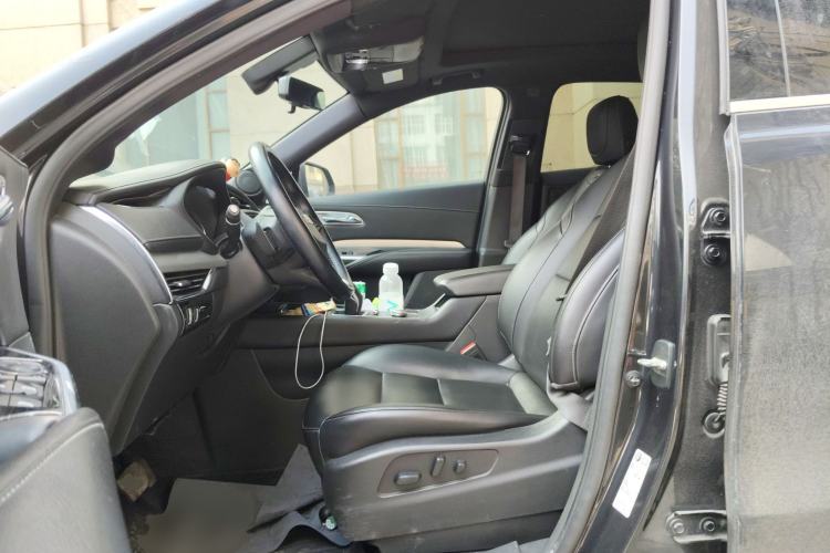 Used Cadillac XT4 2018 28T Two-Wheel-Drive Luxury Model