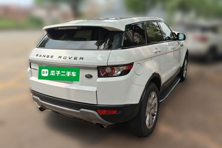 Used Land Rover Range Evoque 2014 2.0T 5-Door Luxury Edition Rear Right 45 Deg
