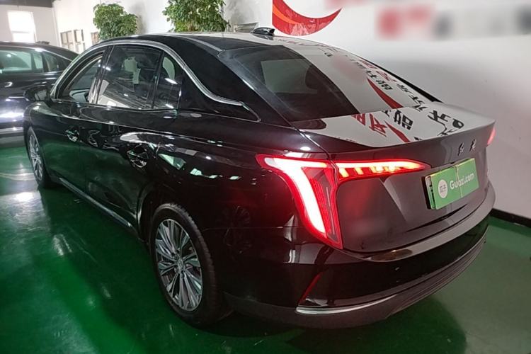 Used Hongqi E-QM5 2022 431 km Charge & Enjoy Edition