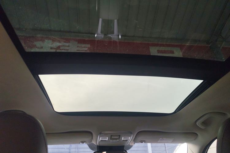 Used Geely Auto Emgrand X7 Sport 2016 1.8TD Automatic ZhiZun Version Headliner