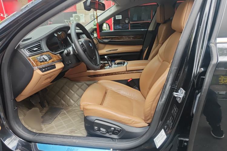 Used BMW 7 Series 2013 740Li Luxury Model Left Front Seat