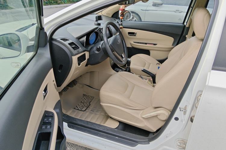 Used Chery E3 2013 1.5L Manual ZhiShang Model