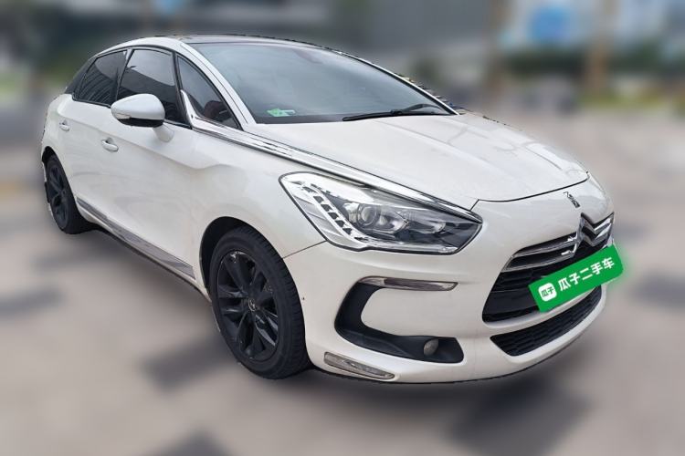 Used DS 5 2013 1.6T Luxury Edition THP160 Front Right 45 Deg