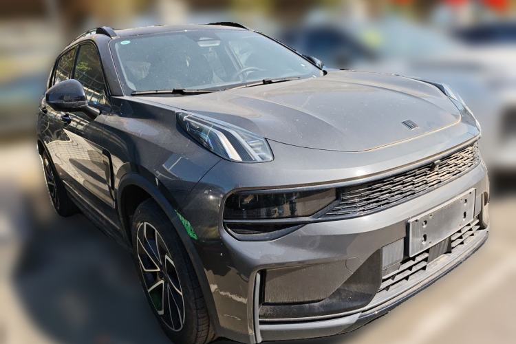 Used Lynk & Co 01 2023 1.5TD EM-F PM Front Right 45 Deg