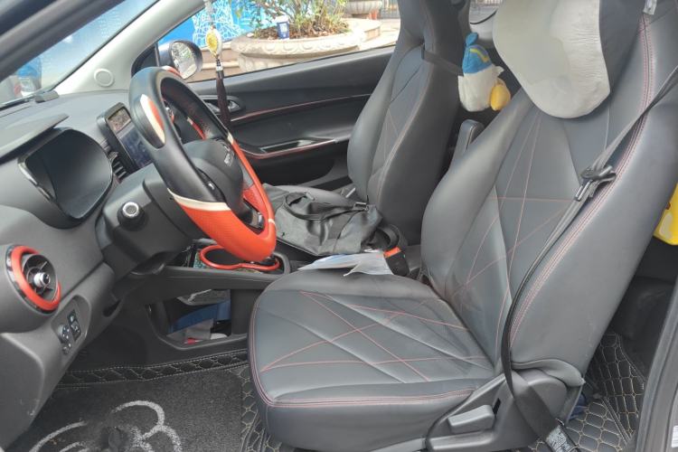 Used Chery QQ Little Ant 2022 Revised Version Sweet Pink Edition Half-Sugar Version Lithium Iron Phosphate 30.7 kWh 30 kW 301 km
