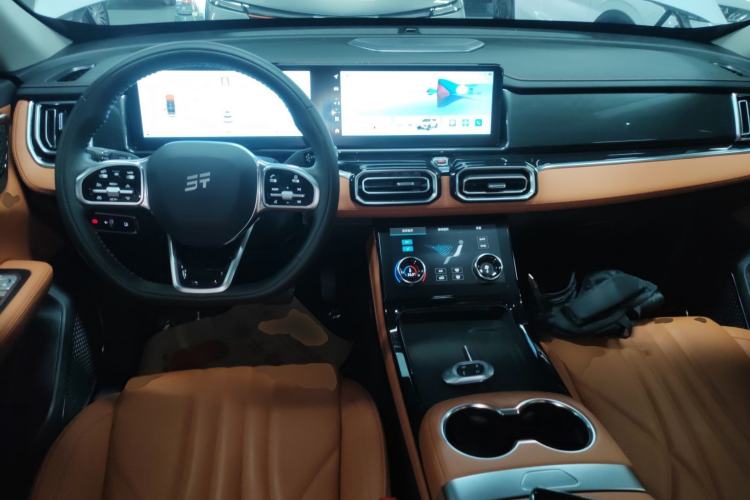 Used JETOUR Shanhai Shanhai L7 2024 1.5T 120km MAX+ 7-Seater
