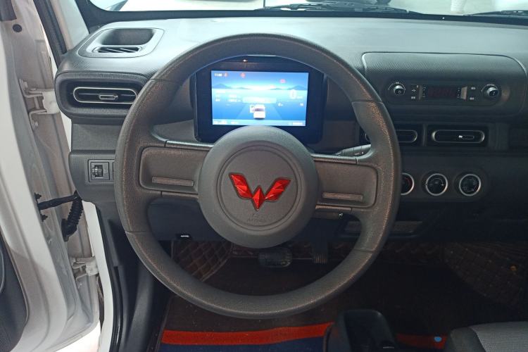 Used Wuling Zhiguang New Energy 2025 Model 305km Ambitious Edition