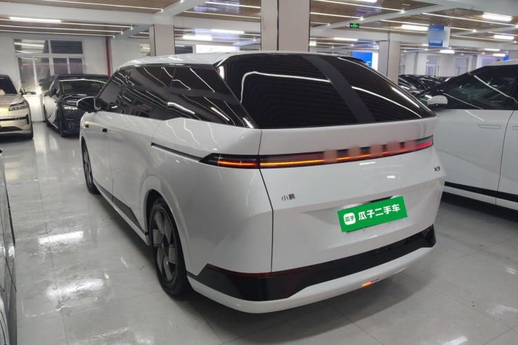 Used XPeng X9 2024 610 Long-Range Pro Exterior 2