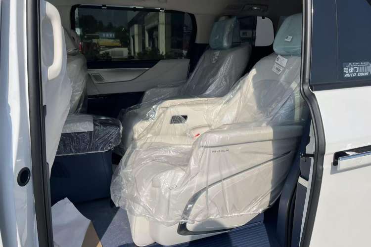 Used Buick GL8 New Energy 2024 Lu Zun Luxury Edition 6-Seater
