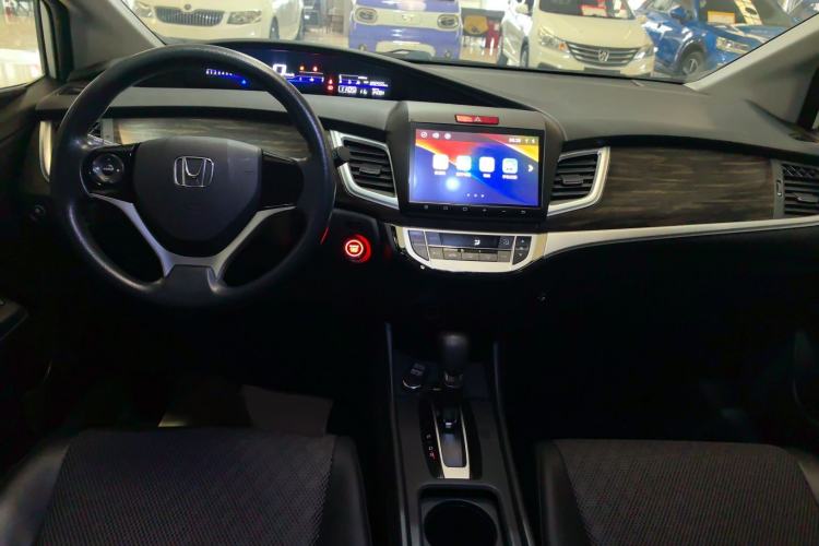 Used Honda Jade 2017 1.8L automatic Comfort version 5 seats
