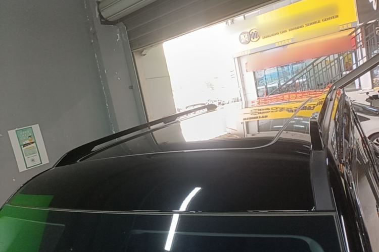 Used Formula Leopard 5 2023 Navigator Edition Roof