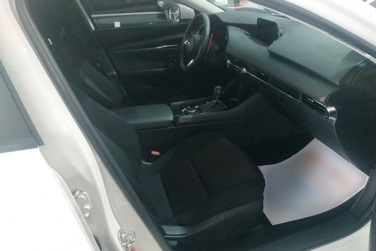 Used Mazda 3 Axela 2022 2.0L Automatic ZhiXuan Edition Right Front Seat