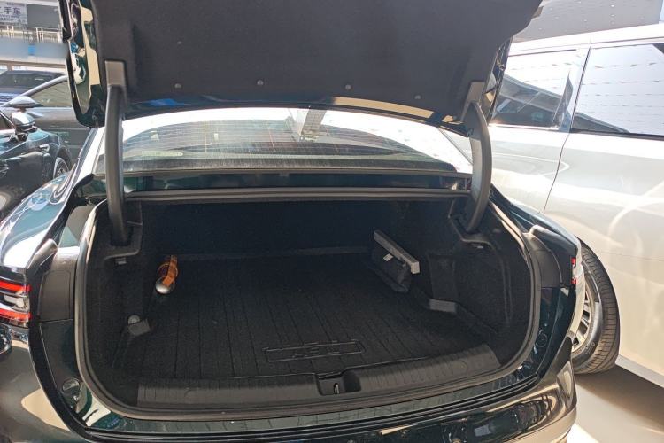 Used Chery Fulwin A9L 2025 Model, Four-Wheel Drive High-Energy Peak Edition