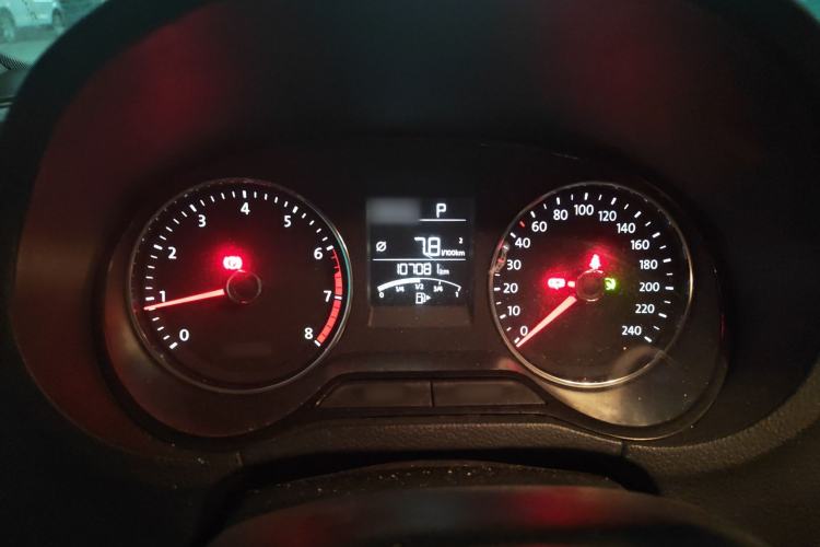 Used Volkswagen Polo 2014 1.6L Cross Polo Automatic
