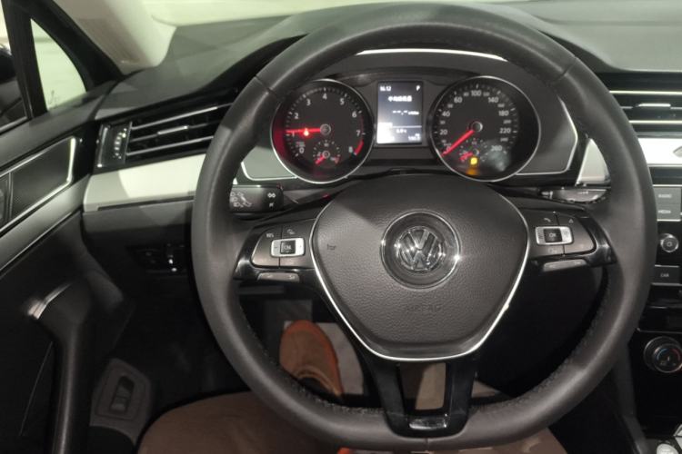 Used Volkswagen Magotan 2018 330TSI DSG Advanced Model