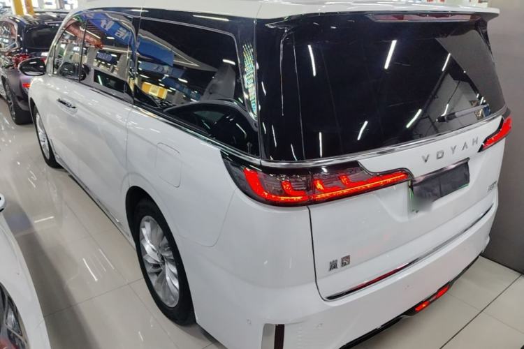Used VOYAH Dream 2024 PHEV Extended-Range Premium Edition Rear Left 45 Deg