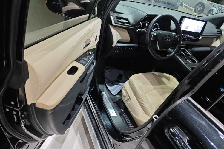 Used Toyota Granvia 2023 2.5L Hybrid Prestige VIP Edition Driver Seat