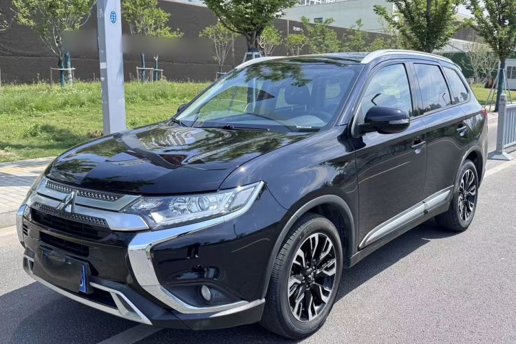 Used Mitsubishi Outlander 2019 2.0L Two-Wheel Drive Comfort Edition 5 Seats China VI Standard