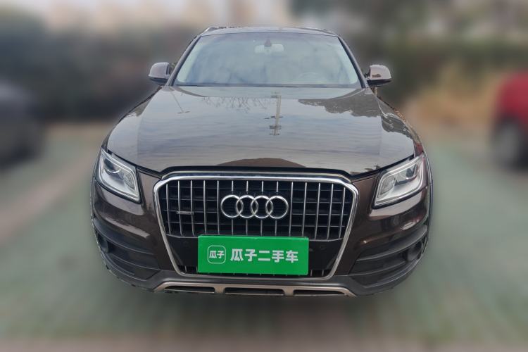 Used Audi Q5 2017 Plus 40 TFSI Comfort Model
