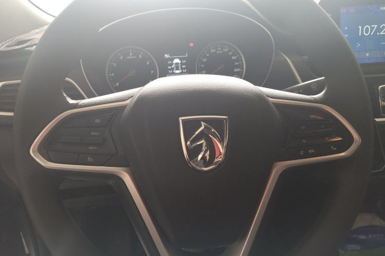 Used Baojun 730 2021 1.5L Manual Fashion Version 7 Seats