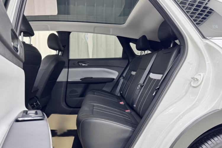 Used Venucia VX6 2024 520 Travel Edition
