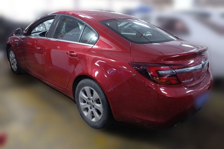 Used Buick Regal 2015 1.6T Leading Technology Model Rear Left 45 Deg