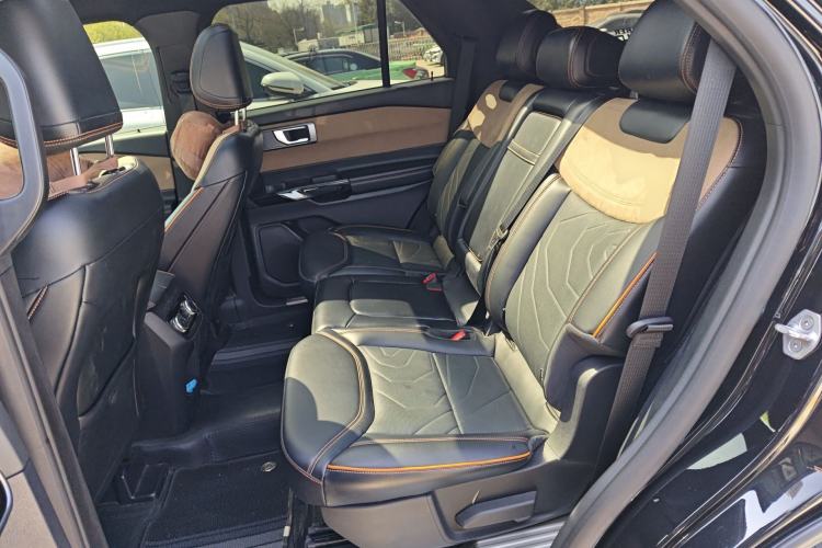 Used Ford Explorer 2024 2.3T EcoBoost Kunlun Peak Edition 7-Seater Left Rear Seat