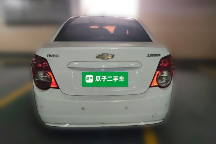 Used Chevrolet Aveo Sonic 2014 Sedan 1.4 SL MT Comfort Edition
